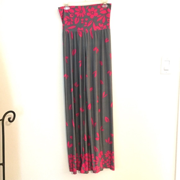 Reborn pink & gray flare pants. Medium - Picture 2 of 11